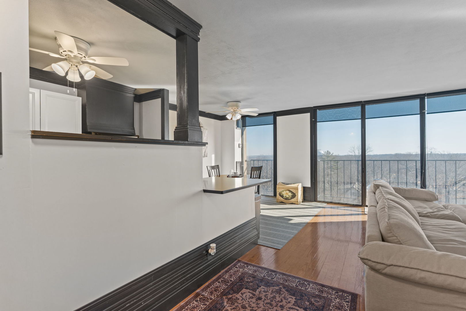 1800 7th Street #10E, East Moline, IL