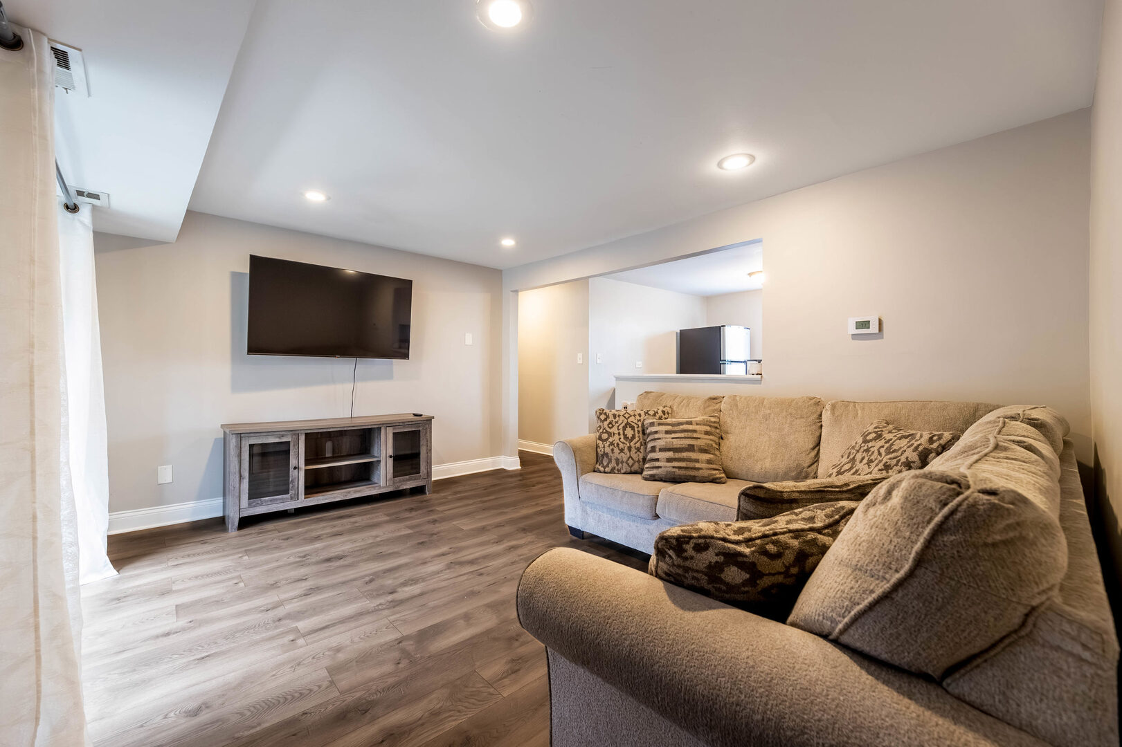 4553 W 56th Street #208E, Chicago, IL