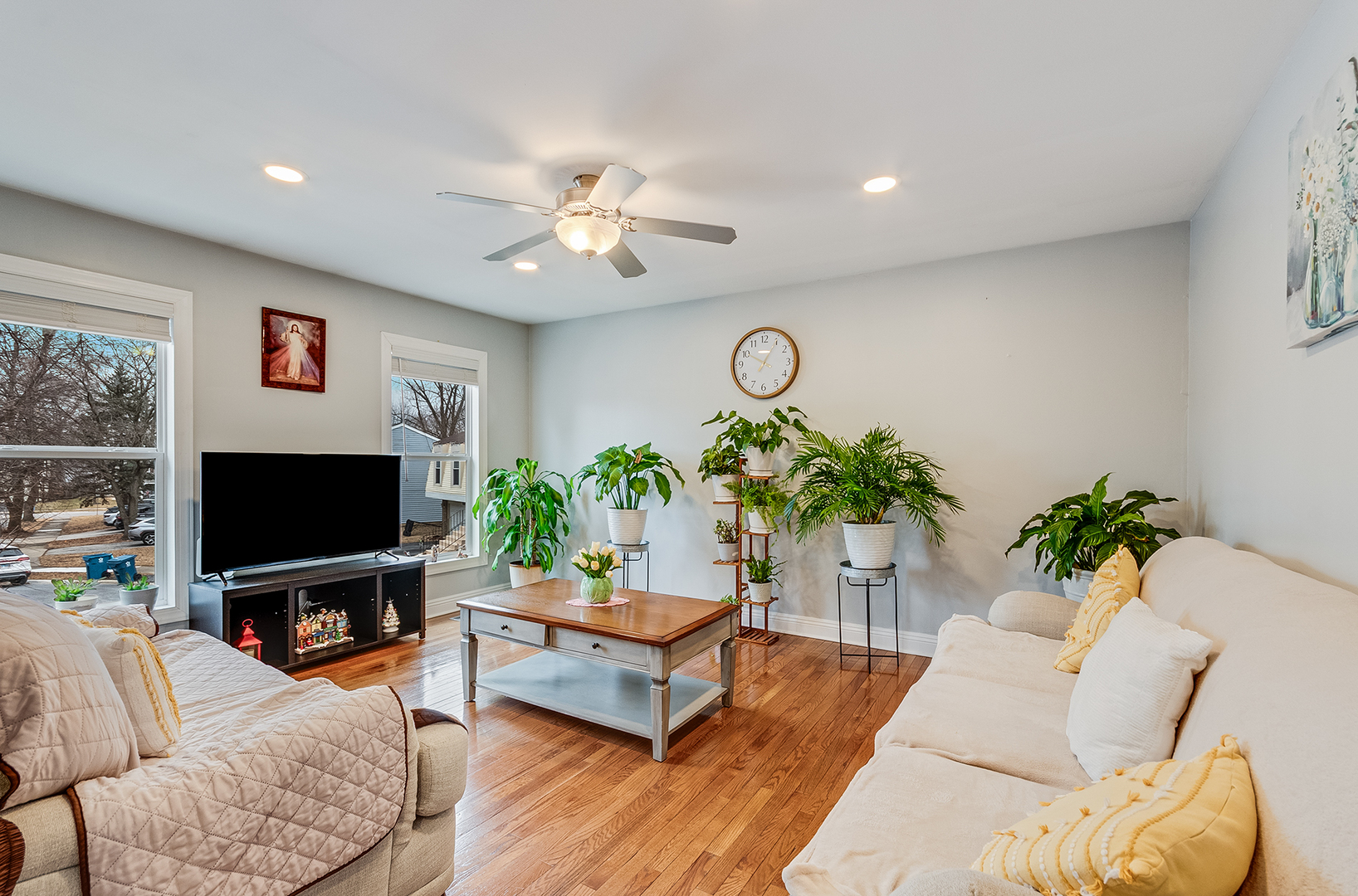 2340 Portsmouth Court, Aurora, IL