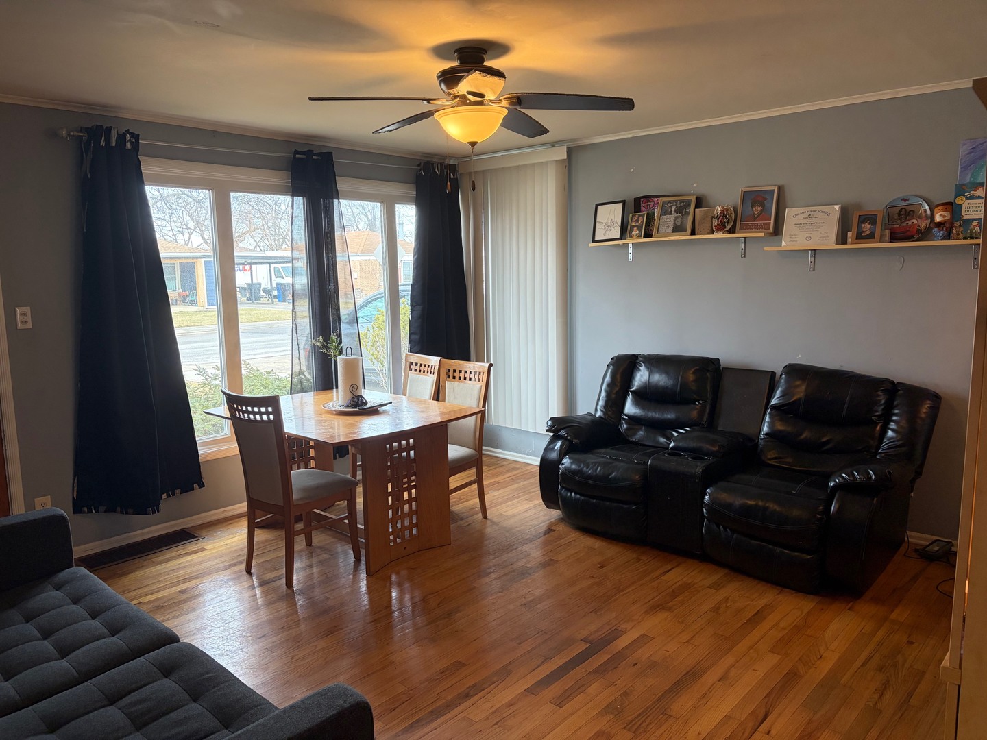 8417 S Scottsdale Avenue, Chicago, IL