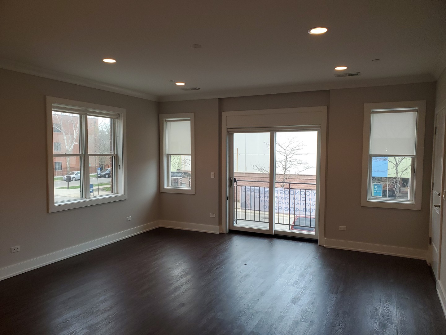 2534 N HARLEM Avenue #303, Elmwood Park, IL