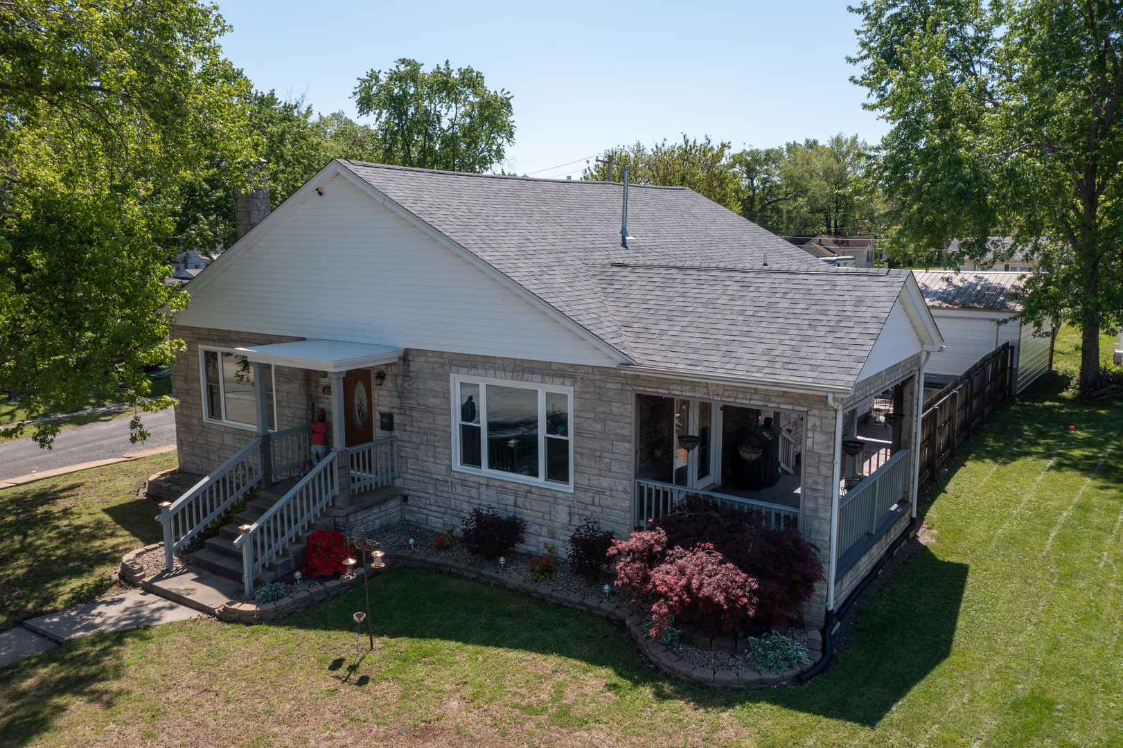 433 E Main Street, Salem, IL