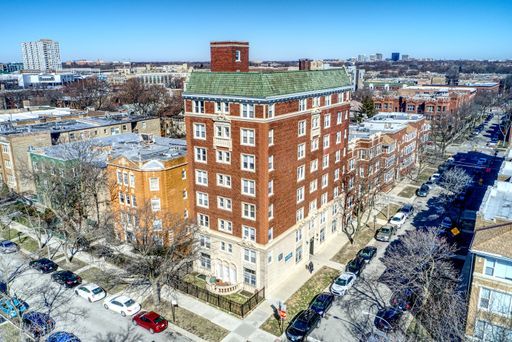 7450 N Greenview Avenue #32, Chicago, IL