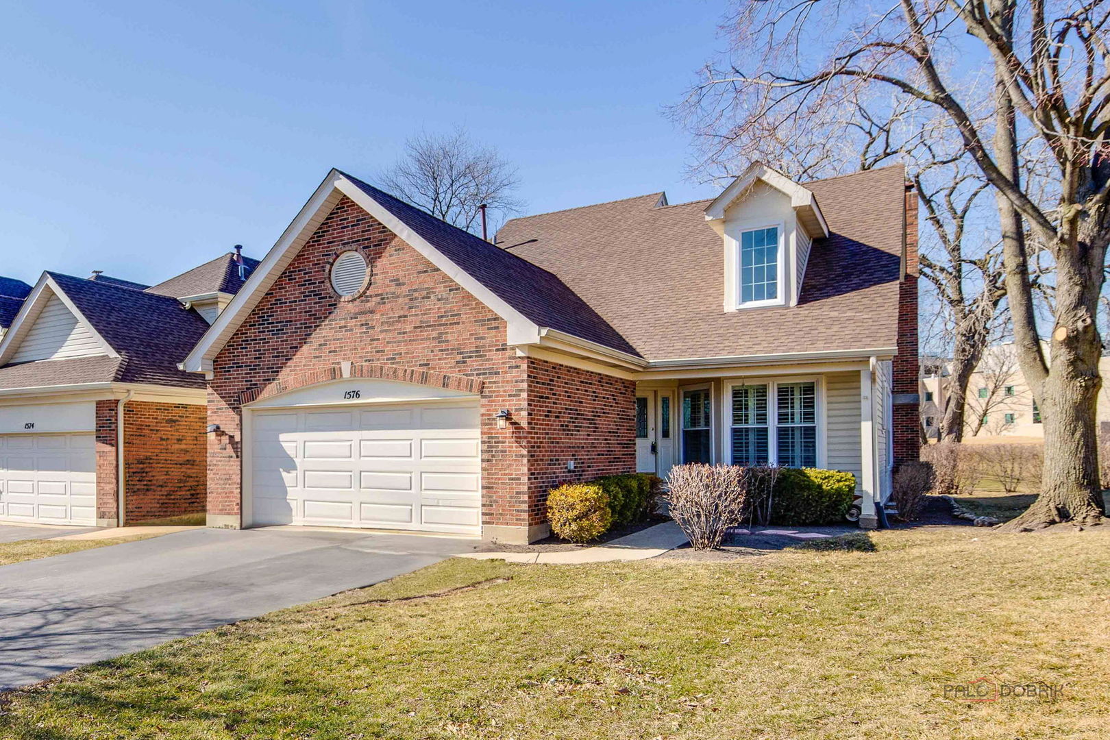 1576 Poplar Creek Drive, Hoffman Estates, IL