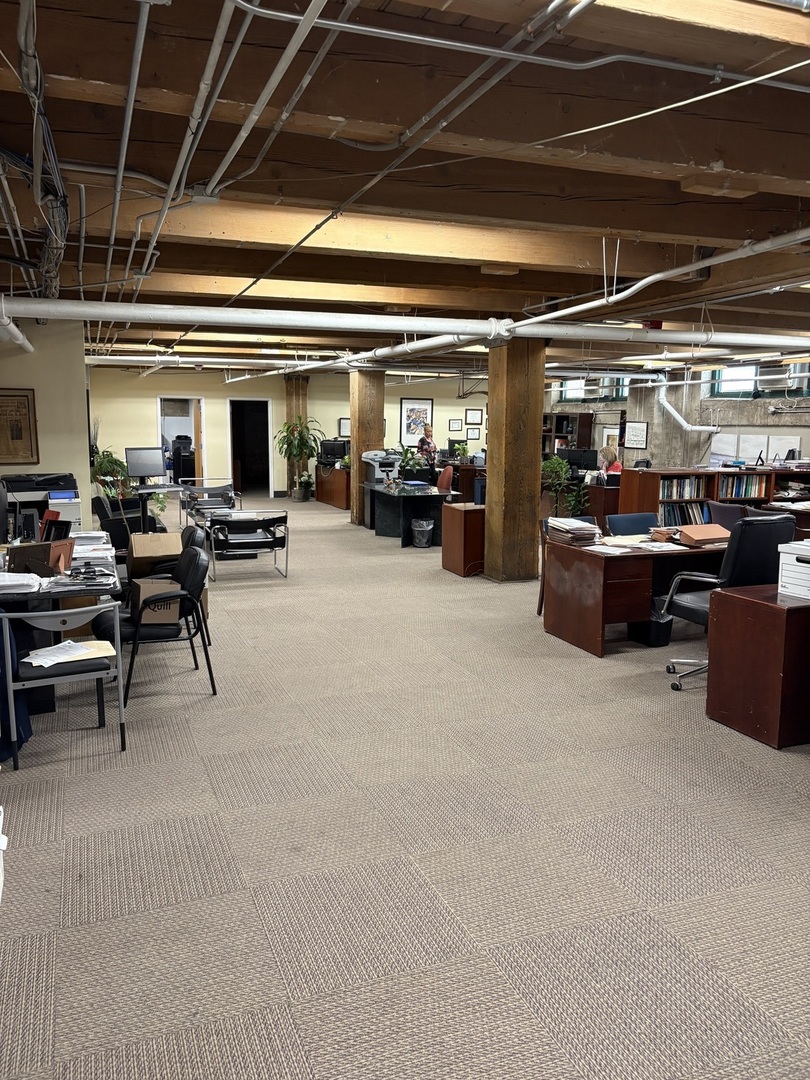 566 W Lake Street #101, Chicago, IL