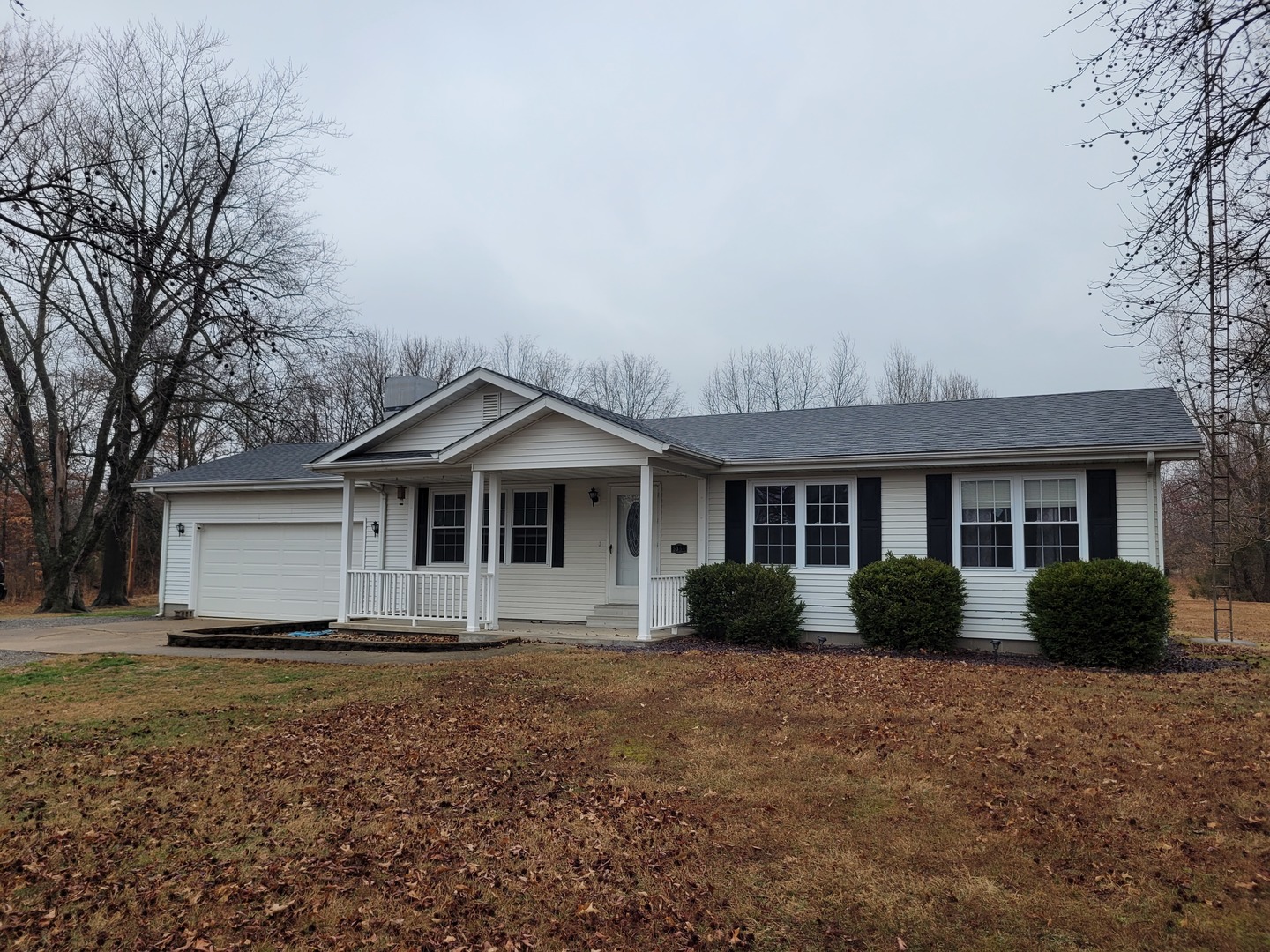 5354 E Il Highway 15 Highway, Woodlawn, IL