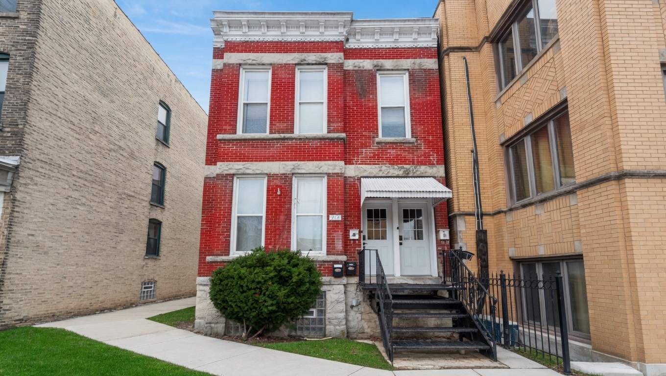 932 N Richmond Street #1F, Chicago, IL