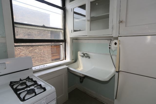 1923 W Winnemac Avenue #3, Chicago, IL