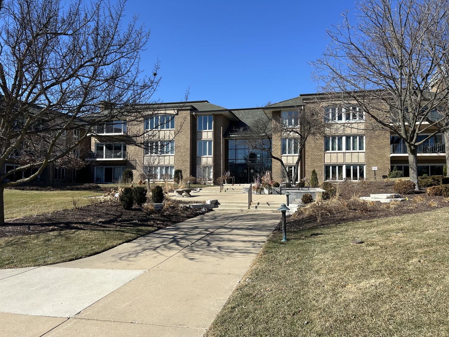 1 Oak Brook Club Drive #A105, Oak Brook, IL
