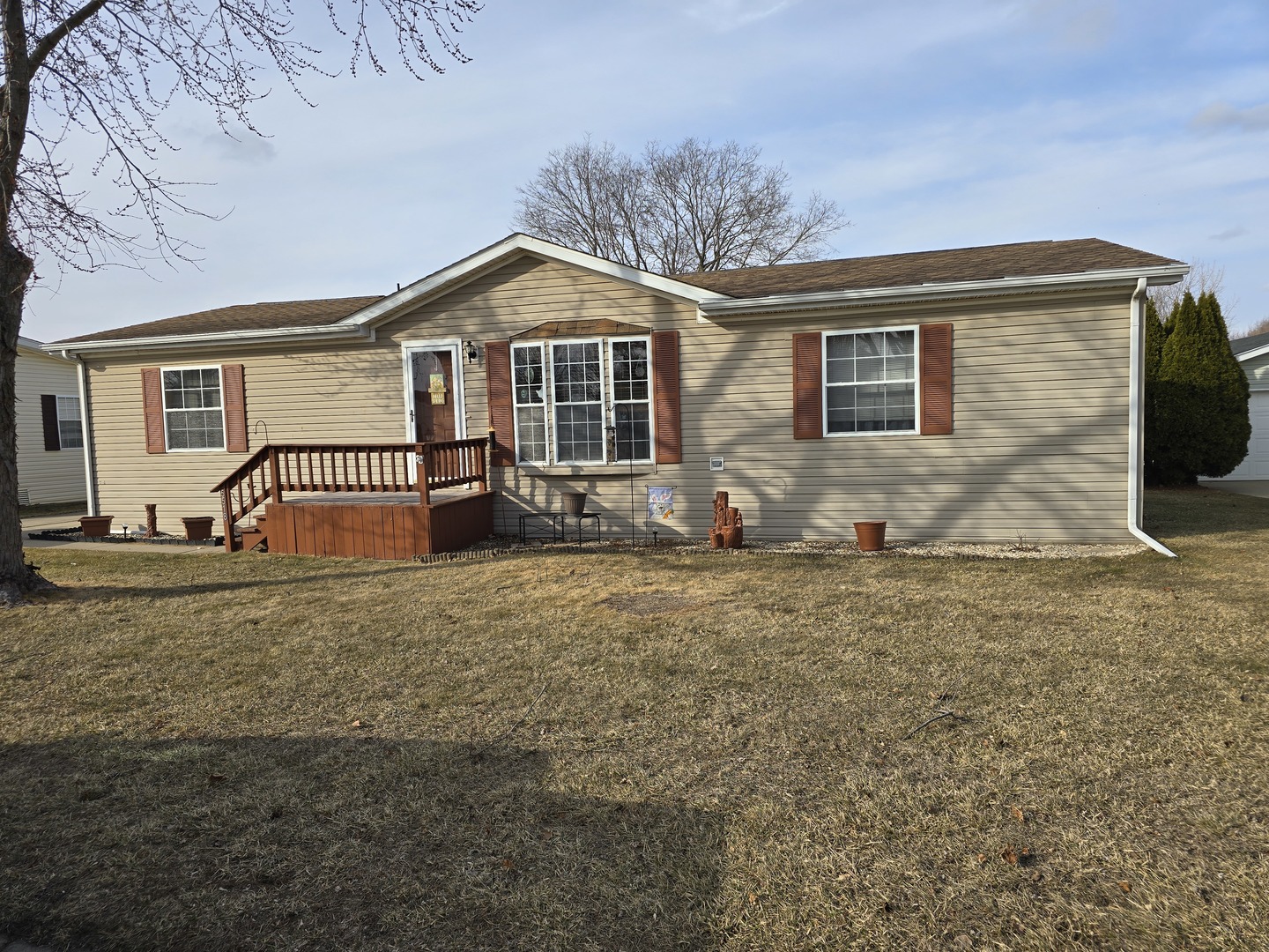 5518 WHITE PINE, Roscoe, IL