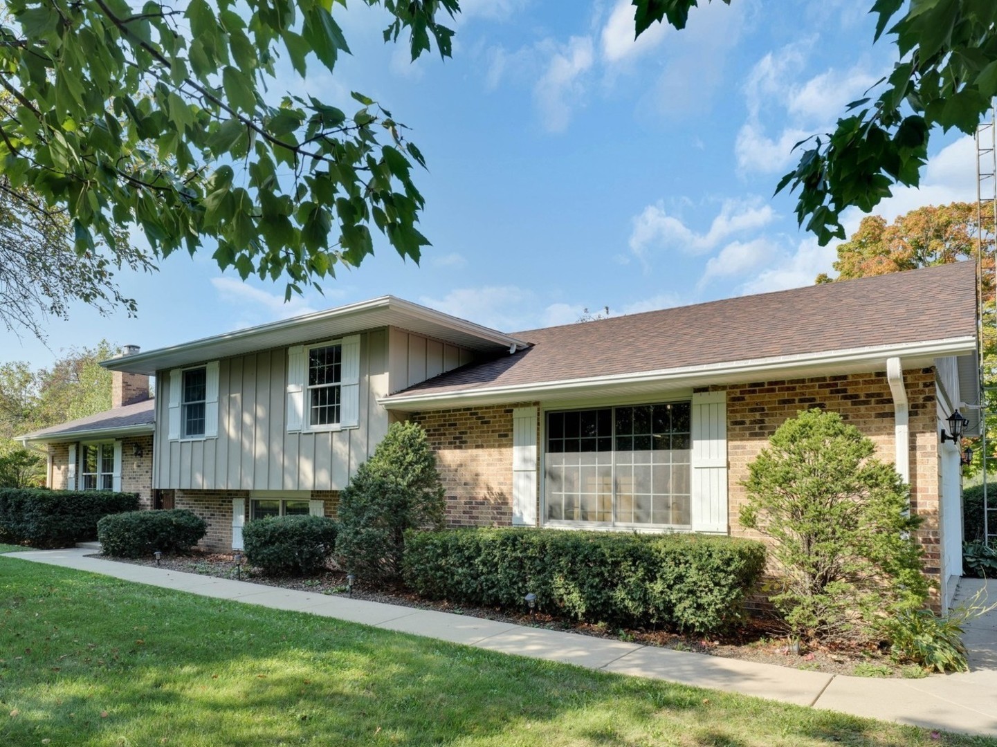 3303 Vermont Road, Woodstock, IL