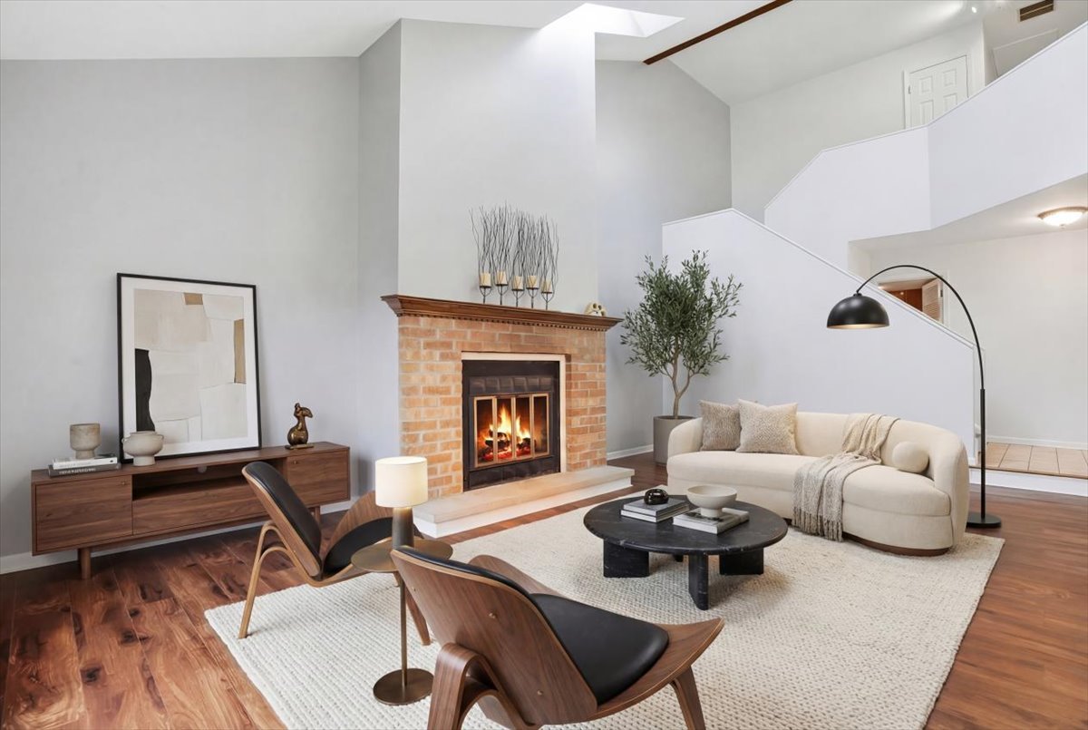 1308 Downs Parkway, Libertyville, IL