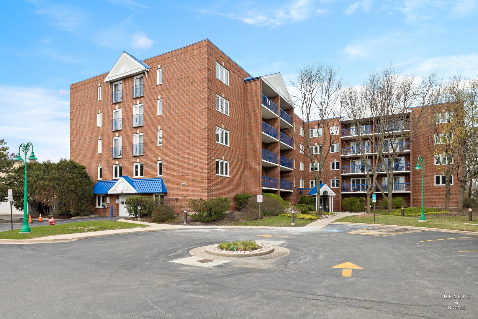 6755 N Milwaukee Avenue #303, Niles, IL
