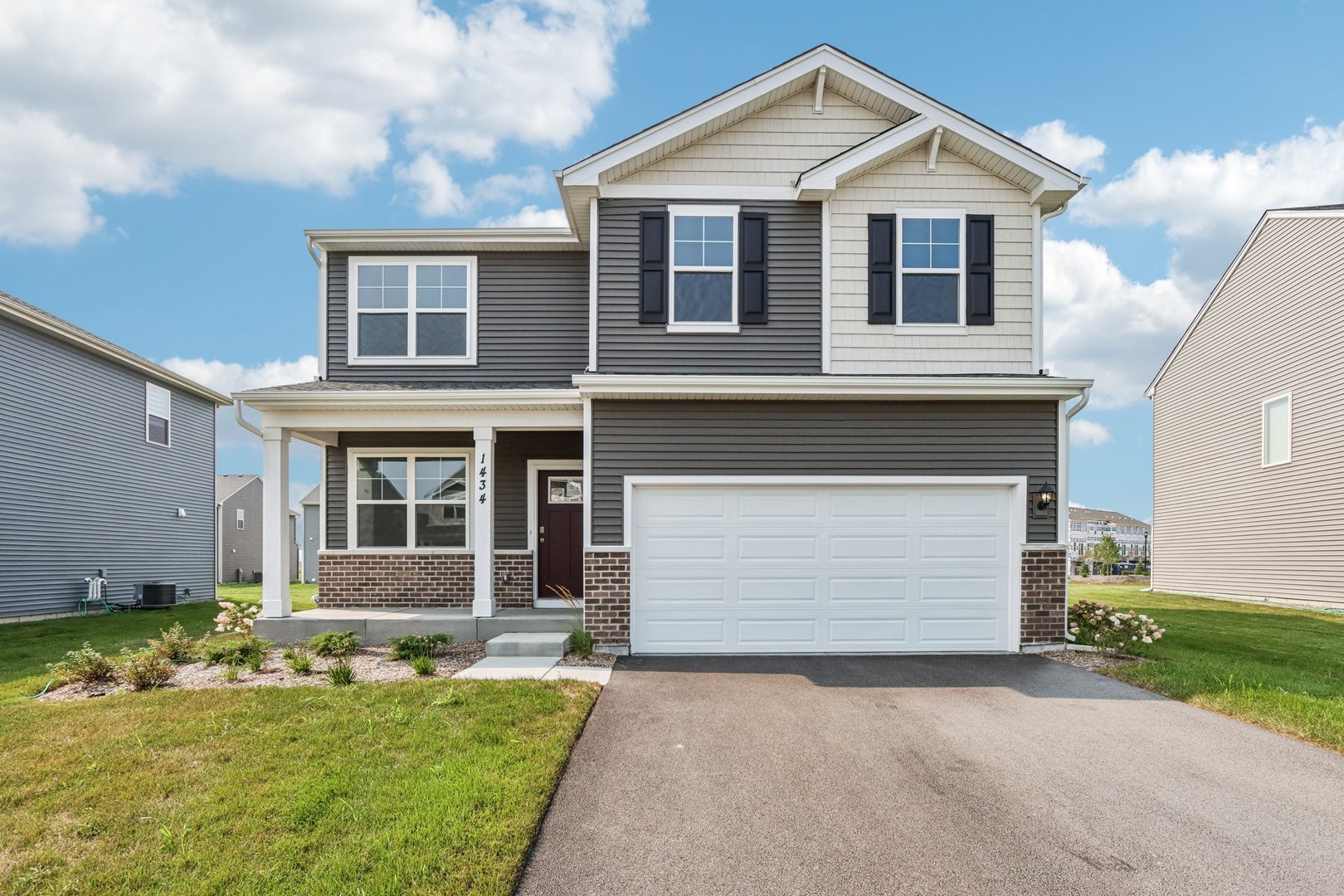 1552 Aspen Court, Pingree Grove, IL