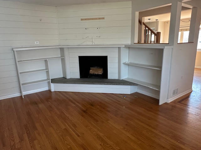 9843 Tulley Avenue, Oak Lawn, IL