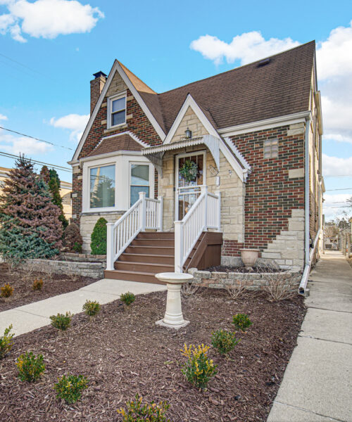 3141 N Odell Avenue, Chicago, IL