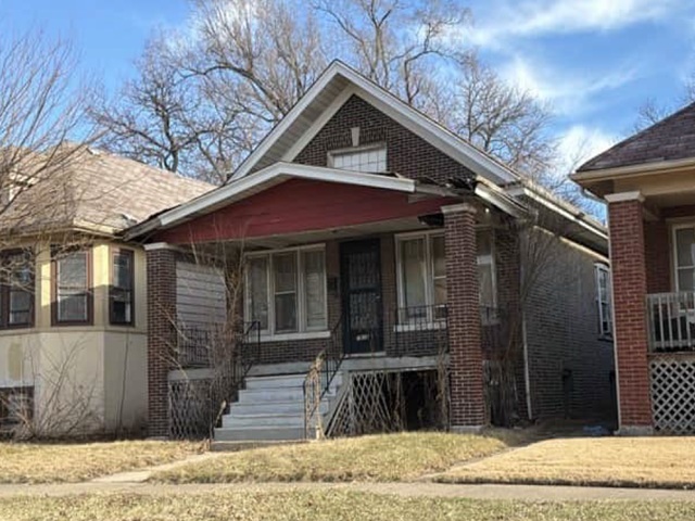 7955 S Ridgeland Avenue, Chicago, IL