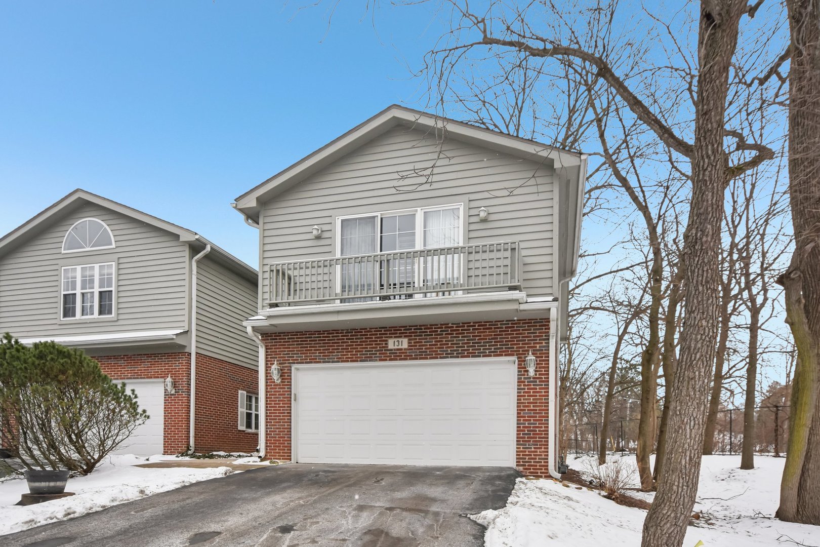 131 Willow Creek Lane, Willow Springs, IL