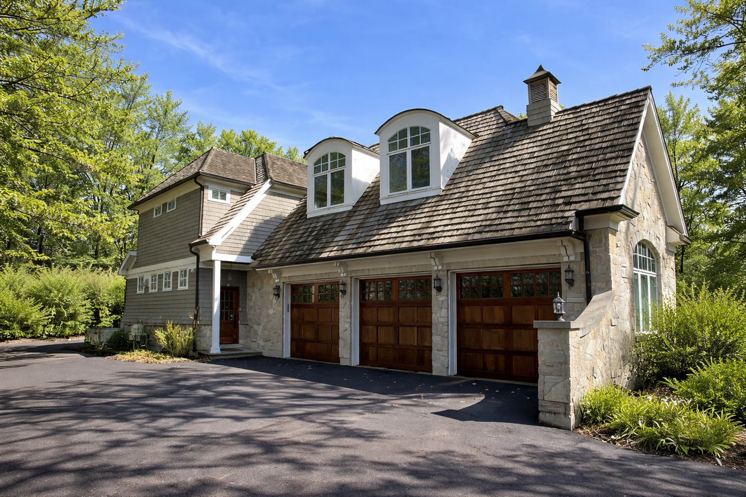 1300 ABINGTON CAMBS Drive, Lake Forest, IL