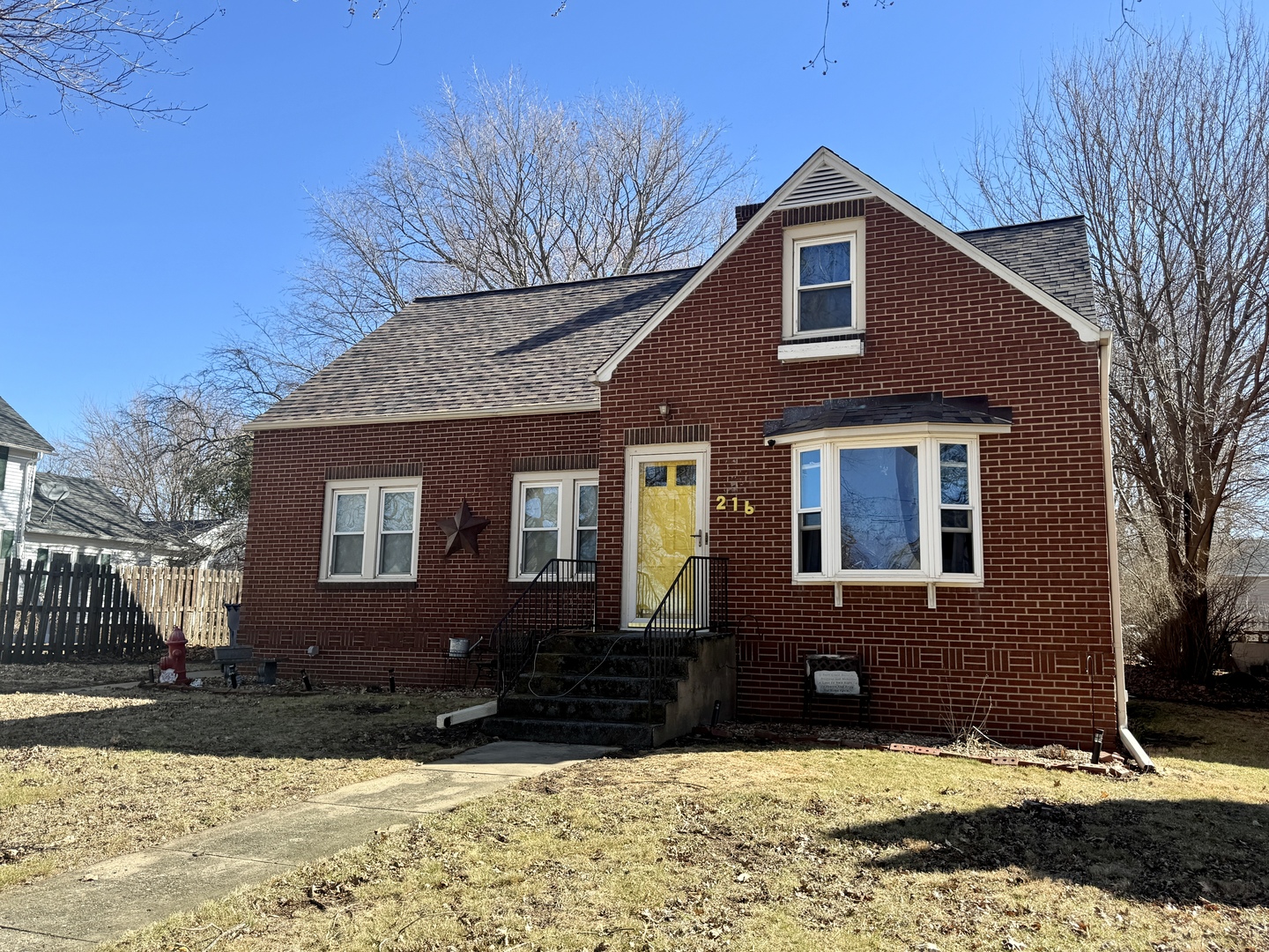 216 S Main Street, Sheffield, IL