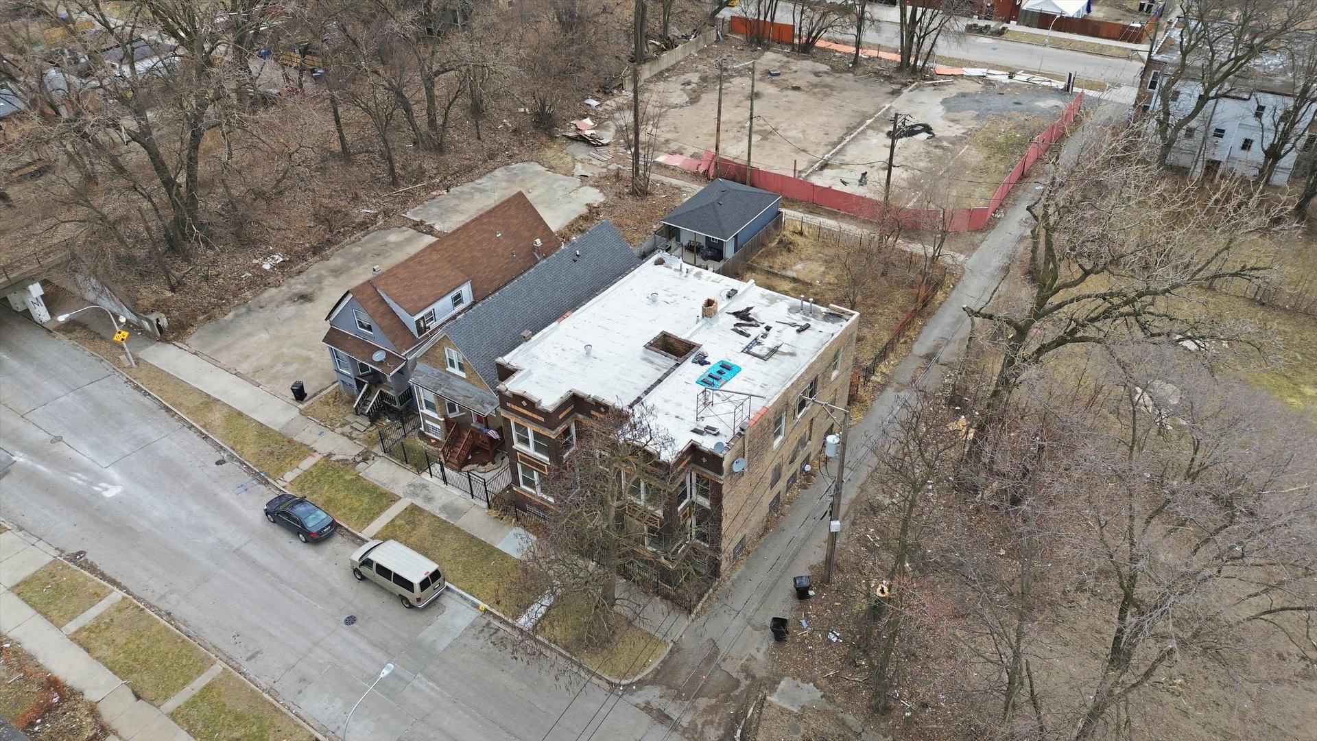 5843 S Peoria Street, Chicago, IL