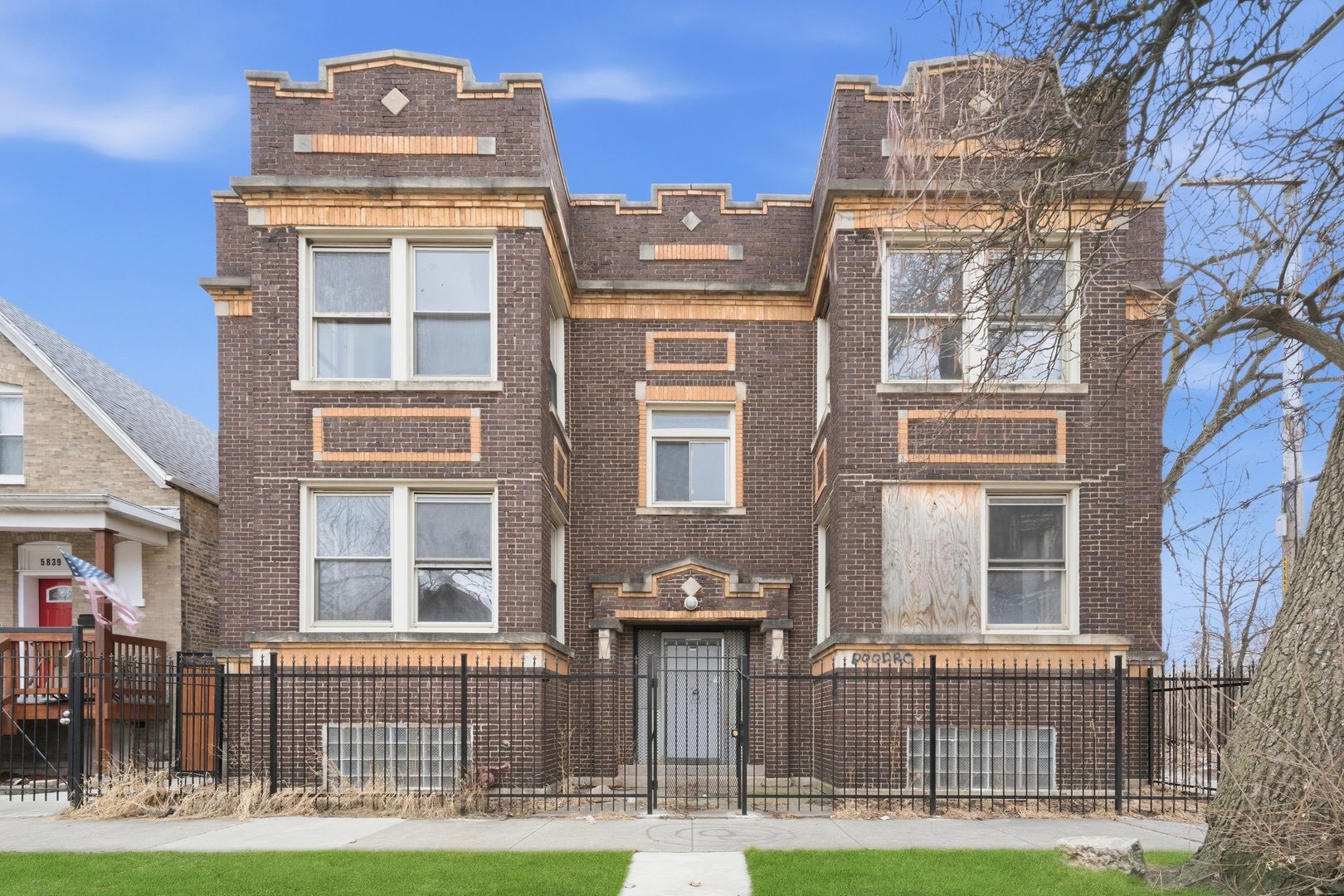 5843 S Peoria Street, Chicago, IL