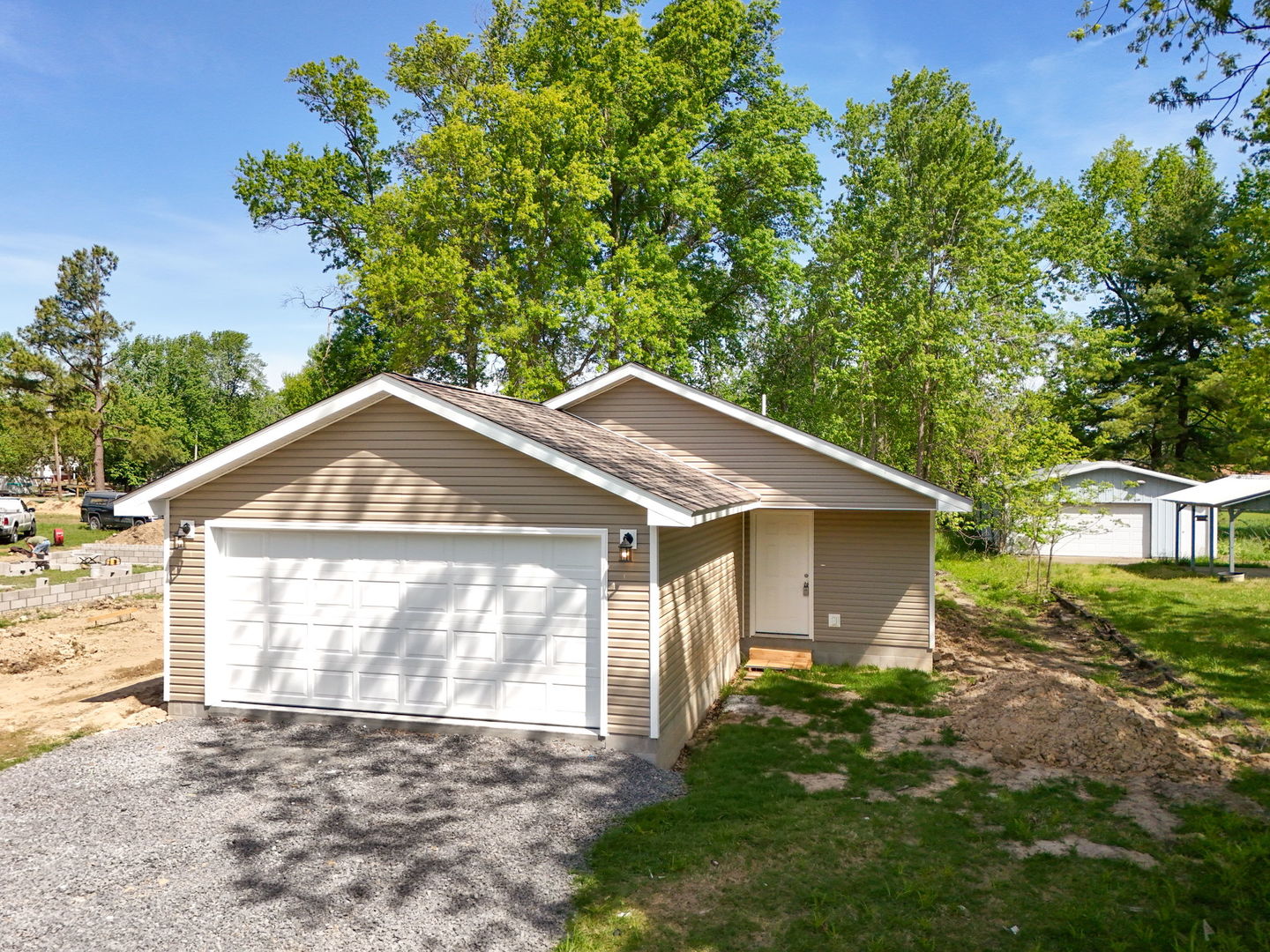 817 W Stotlar Street, Herrin, IL