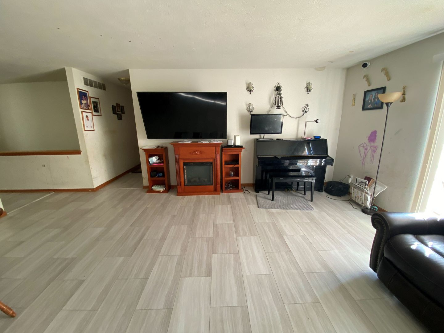 435 Waveland Avenue, Rockford, IL