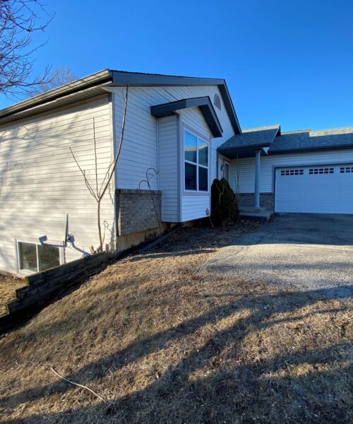 435 Waveland Avenue, Rockford, IL