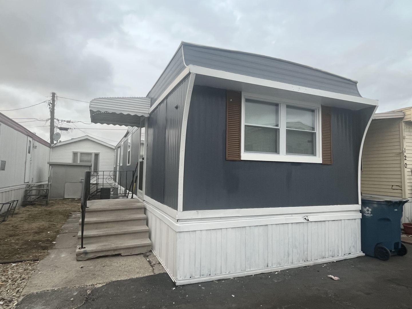 9001 S Cicero Avenue #121, Oak Lawn, IL