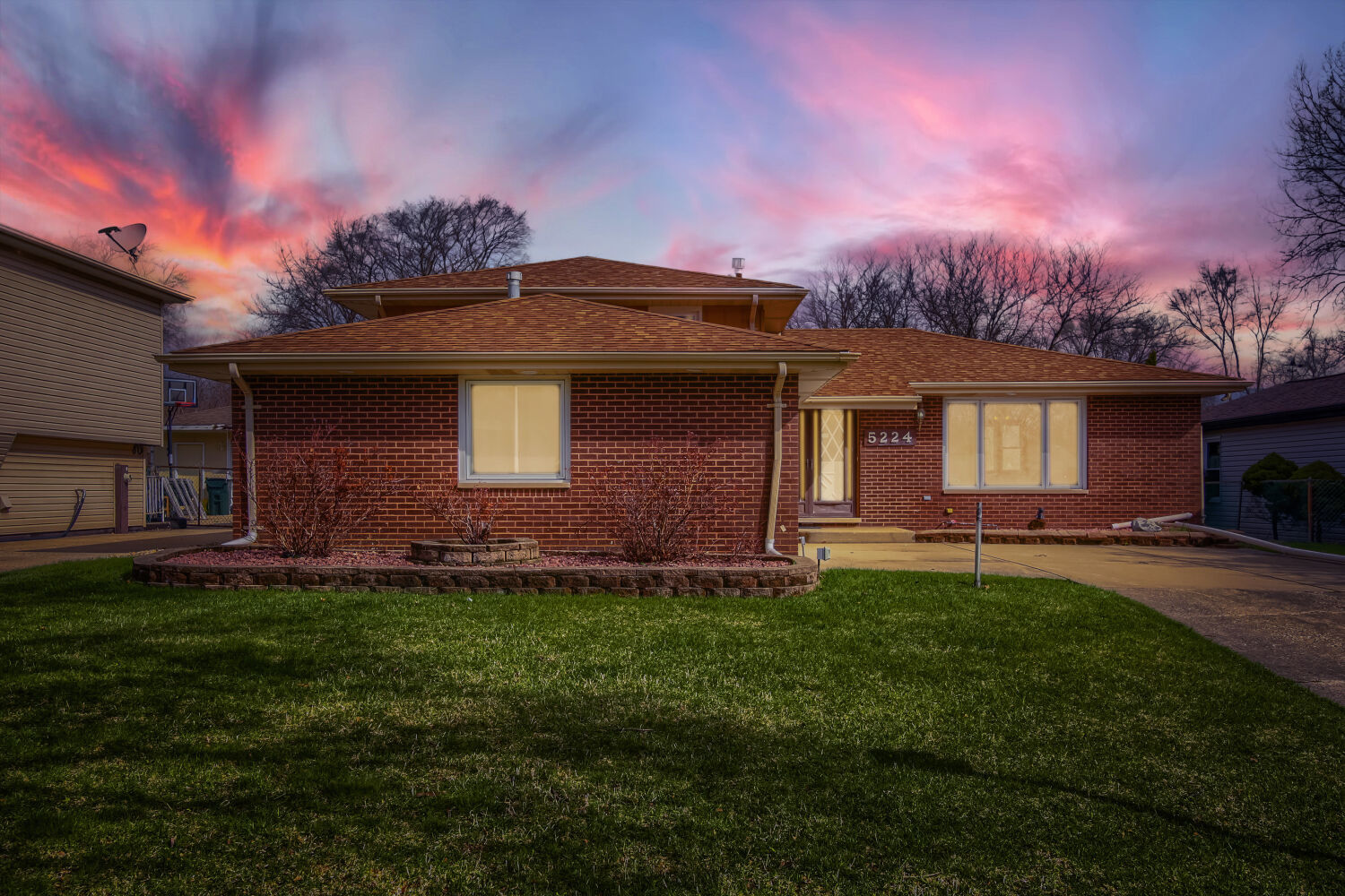 5224 156th Street, Oak Forest, IL