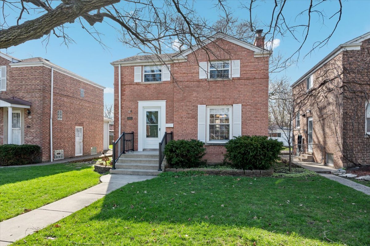 5352 N Oketo Avenue, Chicago, IL