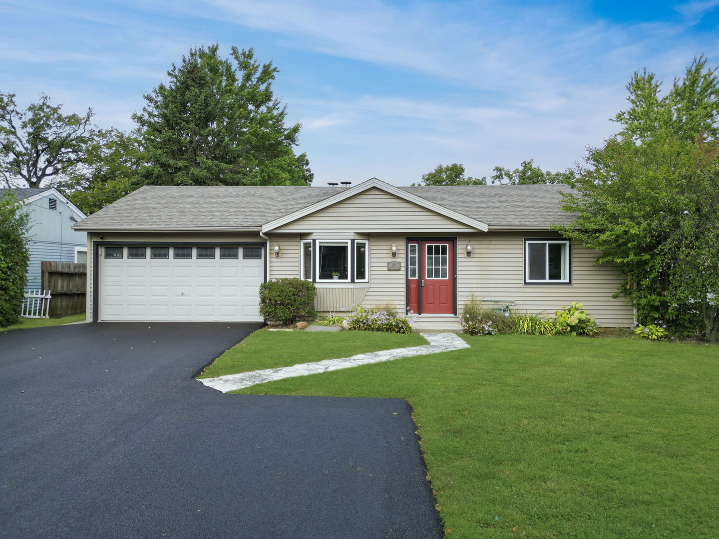 188 Oakwood Drive, Antioch, IL