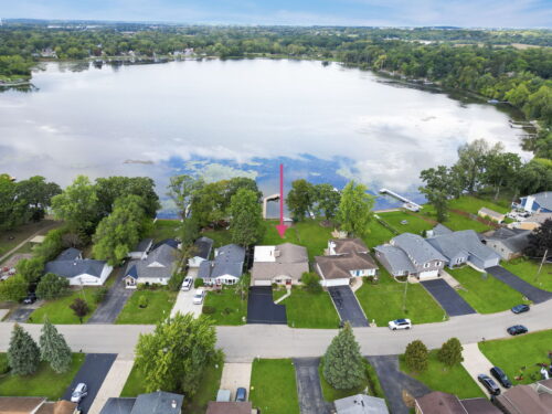 188 Oakwood Drive, Antioch, IL