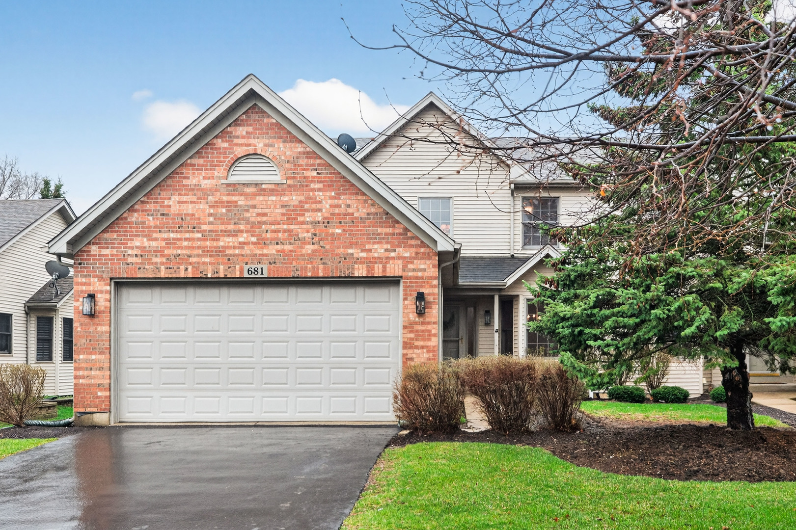 681 Hampshire Drive, Hampshire, IL