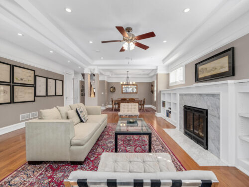 333 Kenmore Avenue, Elmhurst, IL