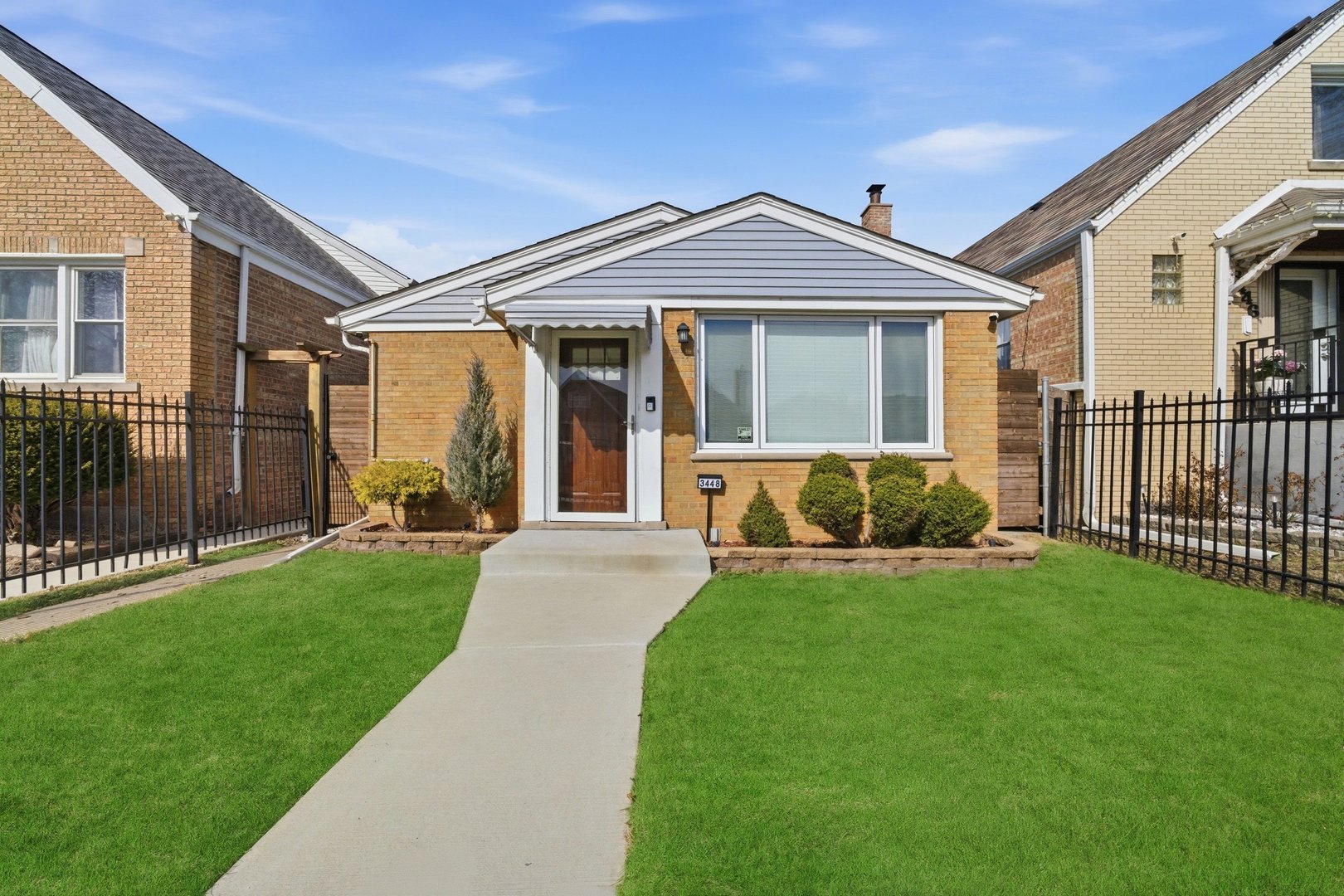 3448 W 73rd Place, Chicago, IL