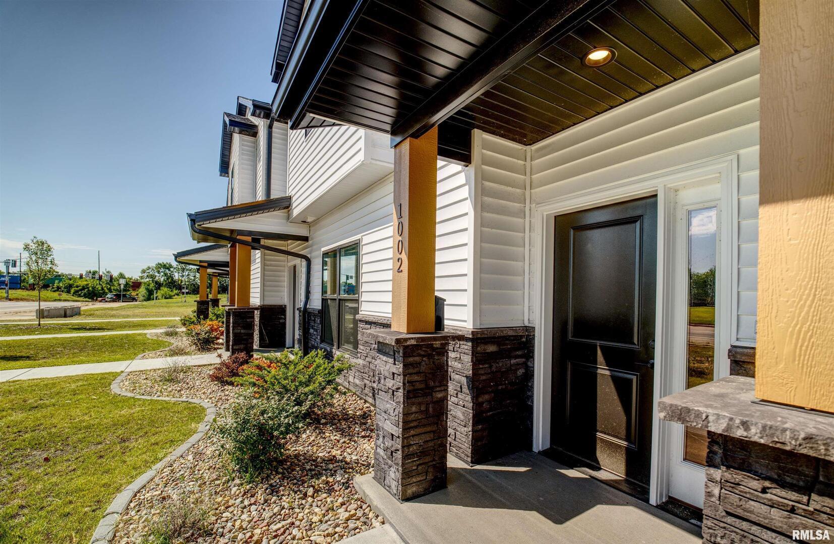 1006 S 4TH Street, Clinton, IA