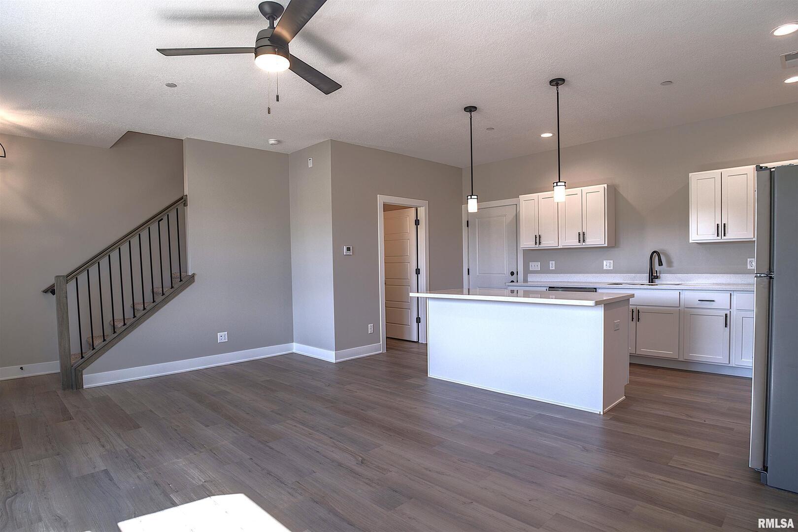 1008 S 4TH Street, Clinton, IA