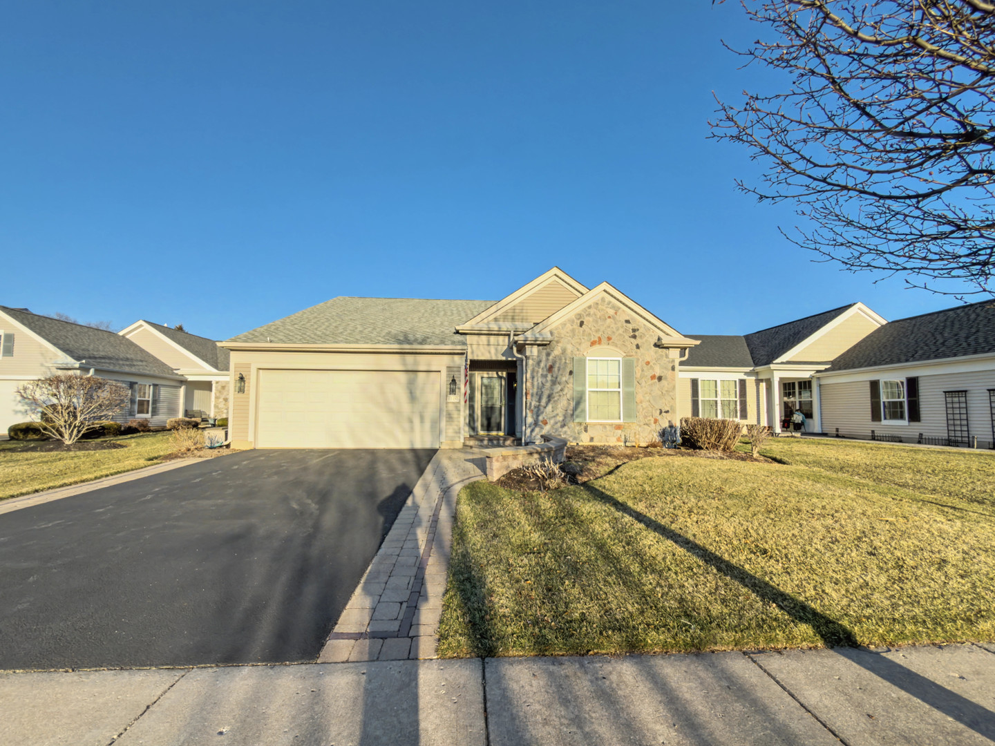 11480 Windsor Drive, Huntley, IL