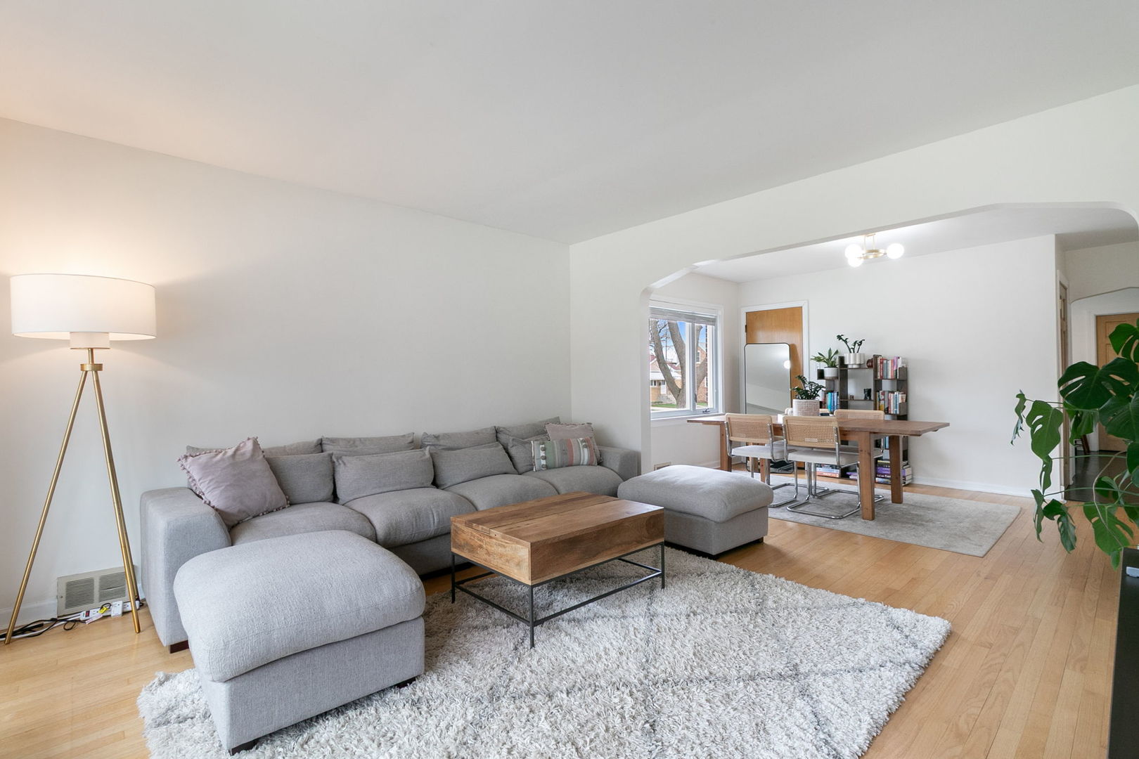 2233 S 14th Avenue, North Riverside, IL