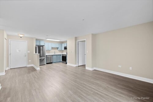 605 BARRINGTON Avenue #222, East Dundee, IL