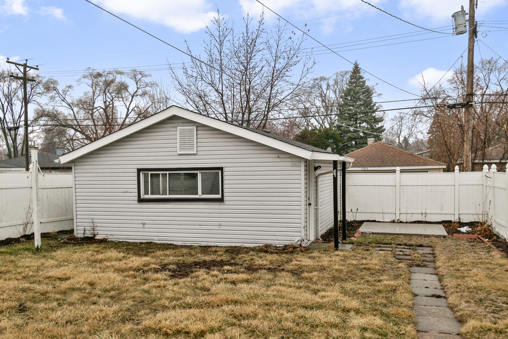 15332 Dante Avenue, Dolton, IL