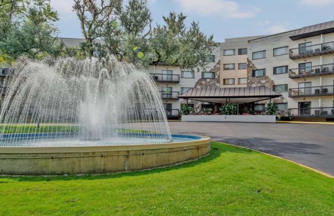 6700 S Brainard Avenue #118, Countryside, IL