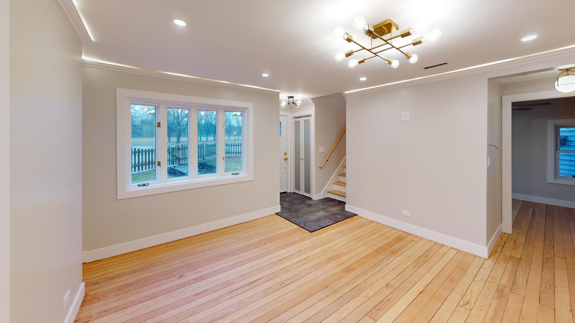 8325 W Forest Preserve Avenue, Chicago, IL