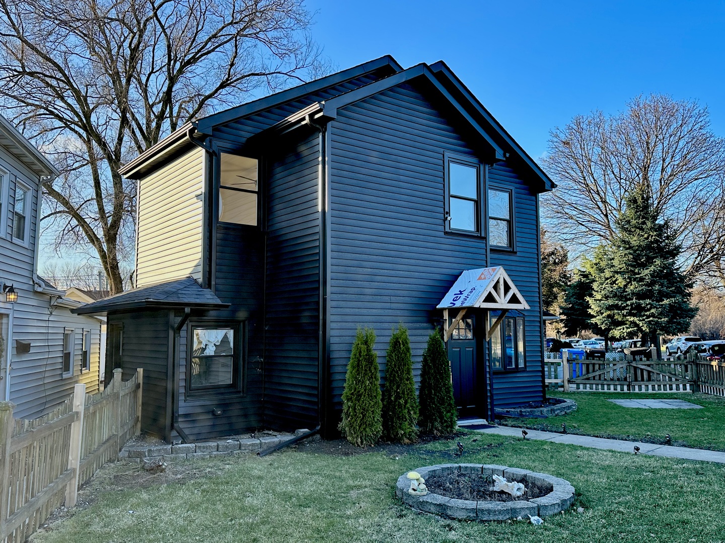 8325 W Forest Preserve Avenue, Chicago, IL