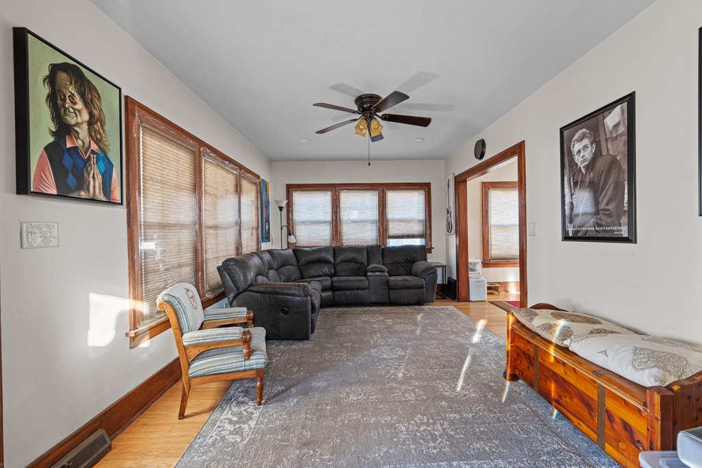 4202 10th Avenue, Moline, IL