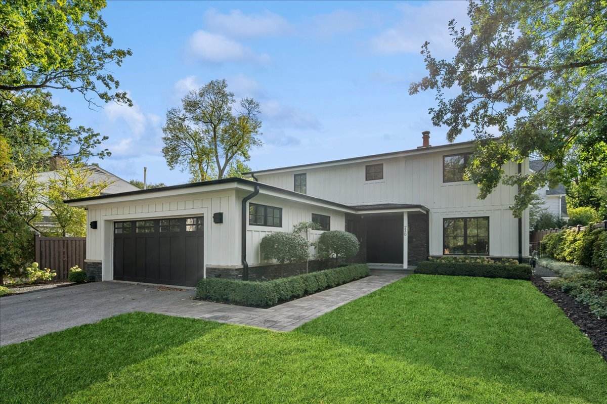 270 Sheridan Road, Glencoe, IL