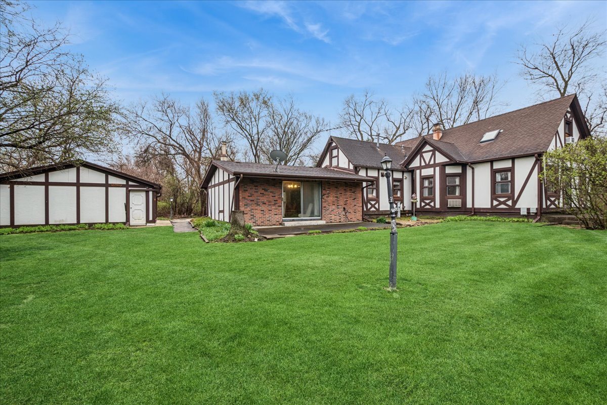 609 Forest Edge Lane, Des Plaines, IL