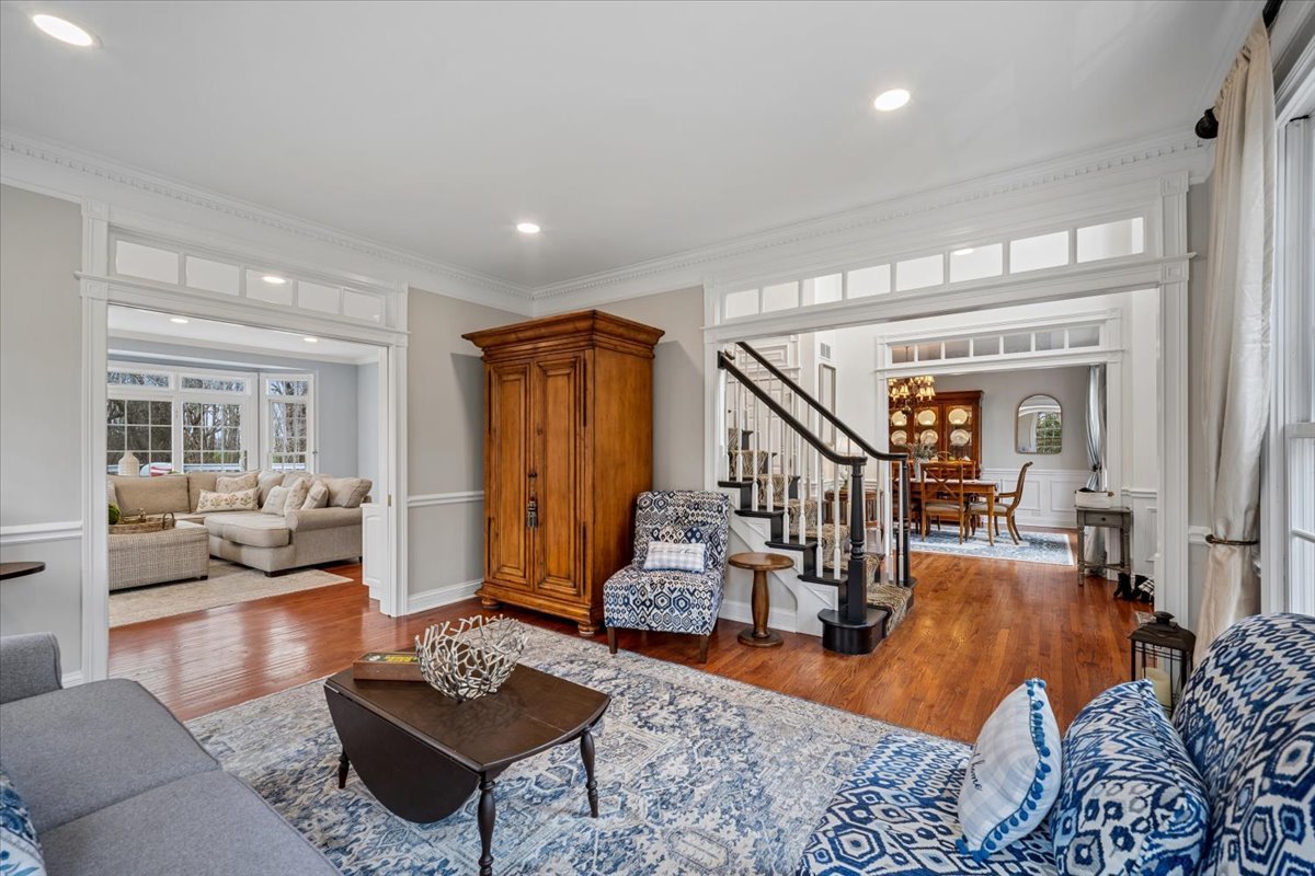 504 Oxmoor Court, St. Charles, IL